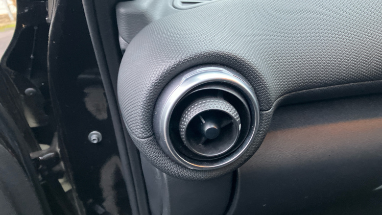 Nissan Juke 1.0 DiG-T Acenta 5dr Petrol Hatchback